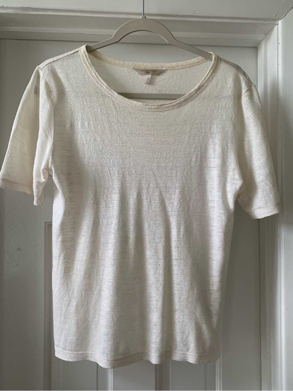 Ban. Rep. Women’s 100% Linen Tee